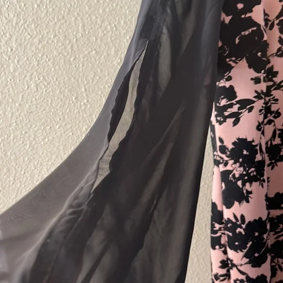 PINK AND BLACK DRESS WITH BLACK FLORAL PRINT SIZE 12 ENFOCUS STUDIO - Picture 2 of 8